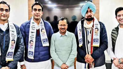 Punjab 2022 elections: Congress three-time MLA Jagmohan Singh Kang, his sons join AAP