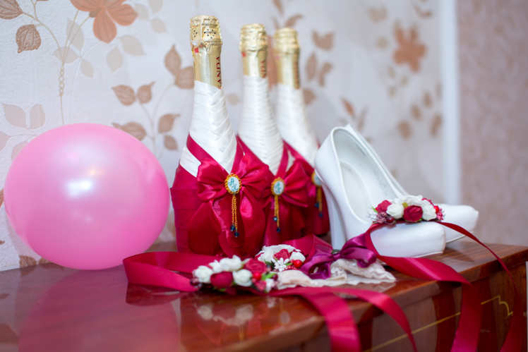 Ukraine - drink from the bride&rsquo;s shoe