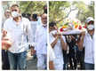 
Ramesh Deo funeral: Mahesh Manjrekar, Ashutosh Gowariker, Raza Murad and other celebs arrive to pay their last respects
