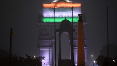 New Delhi: Subhas Chandra Bose's hologram goes missing at India Gate, Trinamool Congress protests