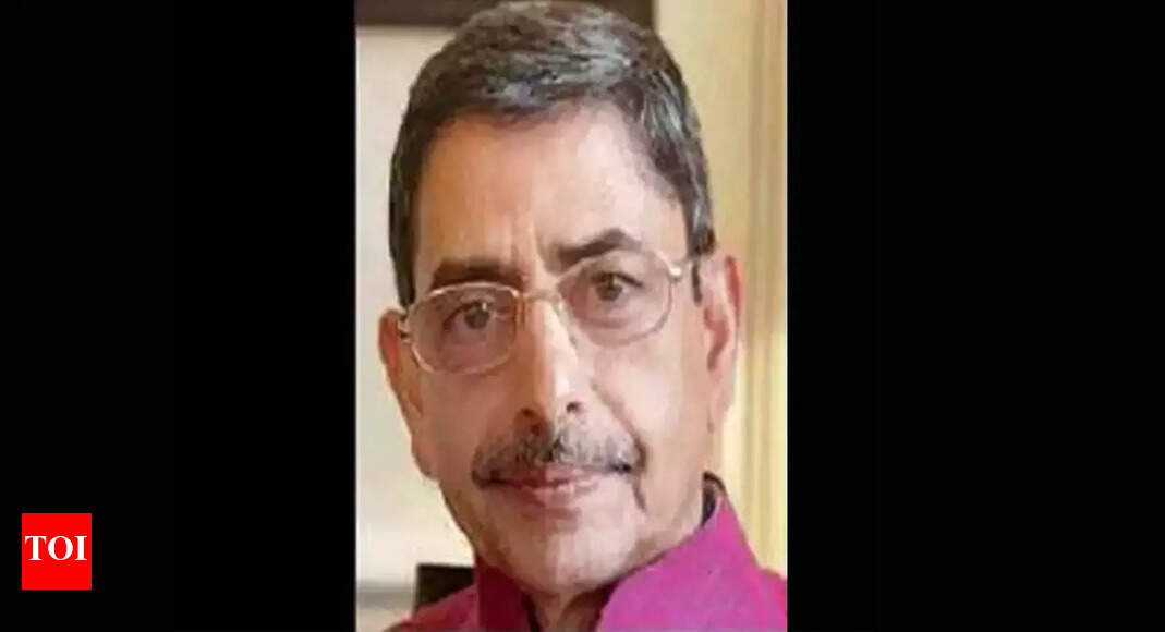 Tamil Nadu: Politicos train guns on Tamil Nadu governor R N Ravi ...