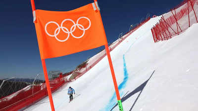 Alpine skiing: Men's downhill training cancelled after high winds
