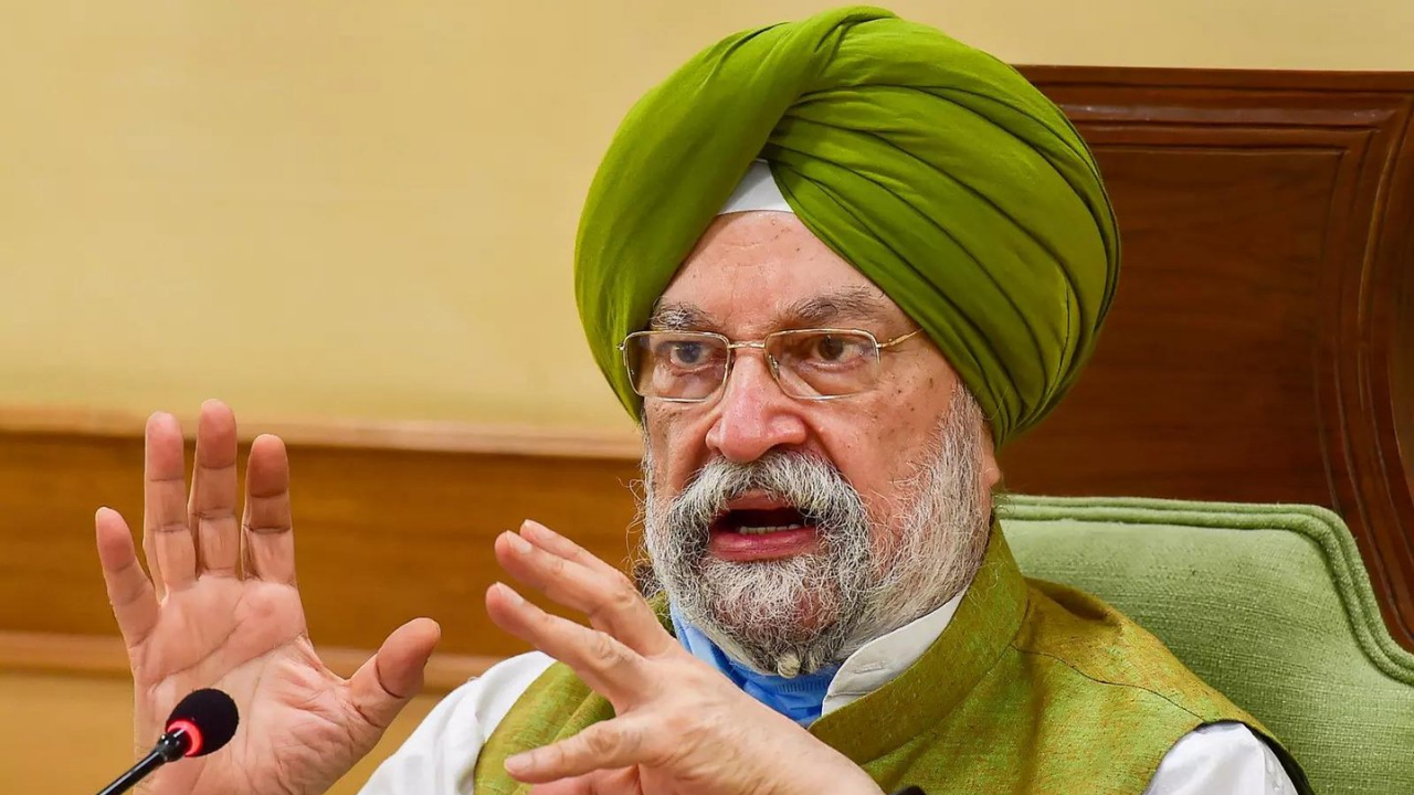 Modi Ji, Hardeep Puri Saying Bad Things About You: Congress vs BJP