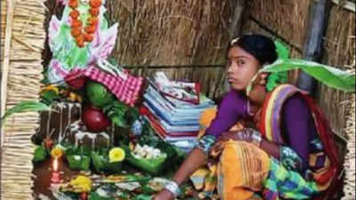West Bengal: 12-year-old tribal girl turns priest for Saraswati Puja in Birbhum