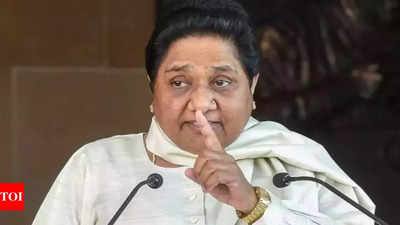Mayawati does deft caste math to defend defection-hit fort