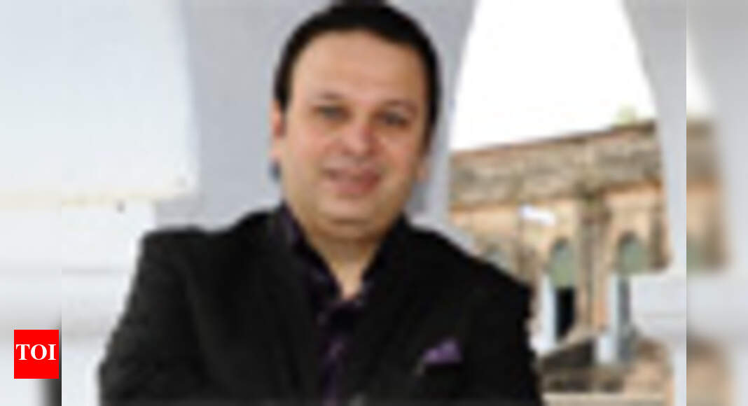 Roshan Abbas to start a new film soon | Hindi Movie News - Times of India