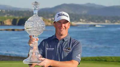 Tom Hoge holds off Jordan Spieth at Pebble Beach for first PGA title