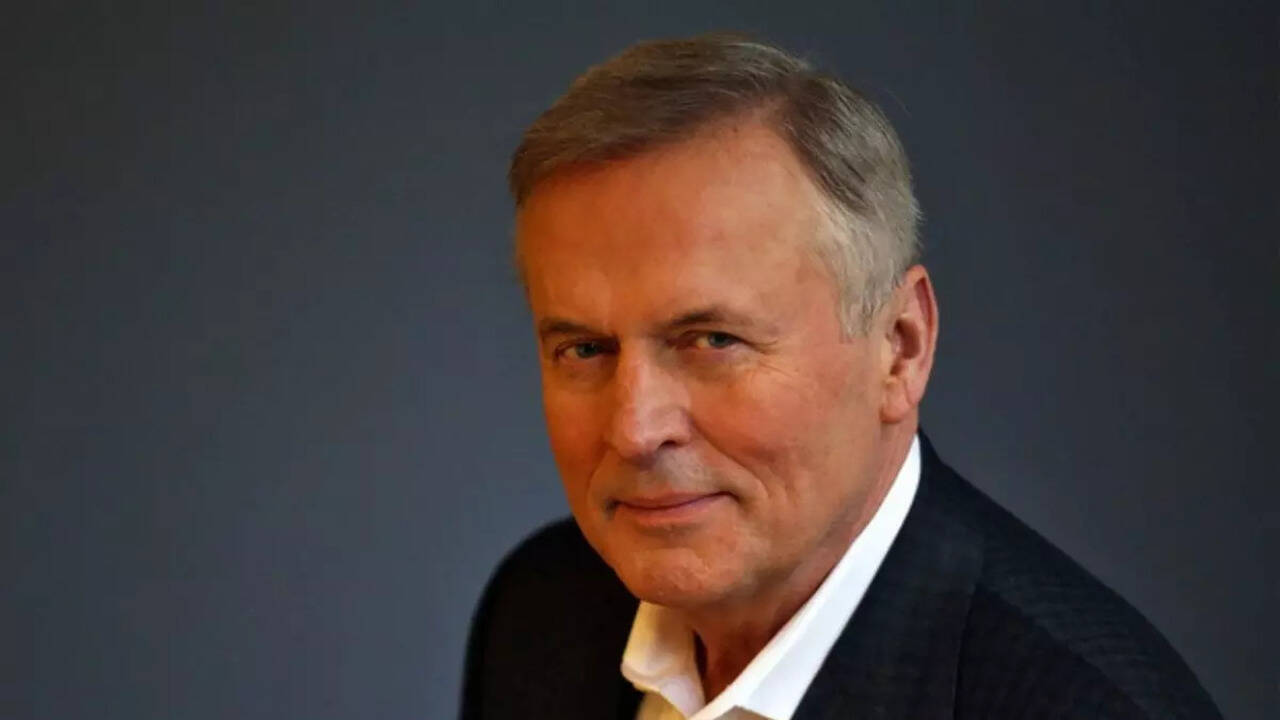 john grisham big tobacco 5 of the Best - from becoming a chief in Ghana to being a person of interest in two separate murder investigations The Whistler - Large Print