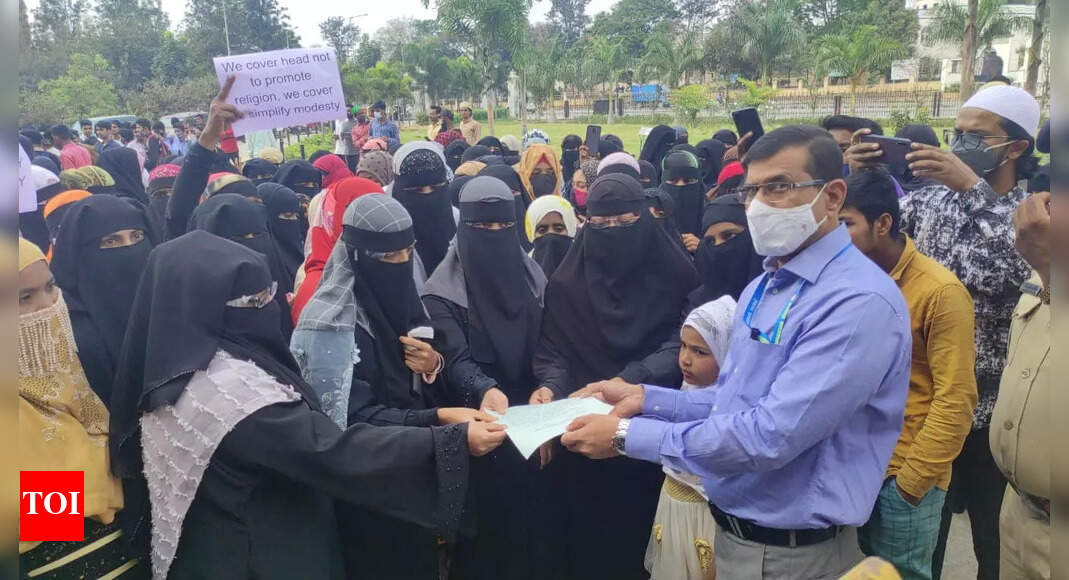 Karnataka hijab row live: Protests erupt at Udupi college ahead of HC hearing