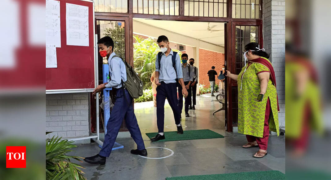 Schools reopen for classes 9-12 in Delhi – Rashtra News : Education News - Vimarsana News