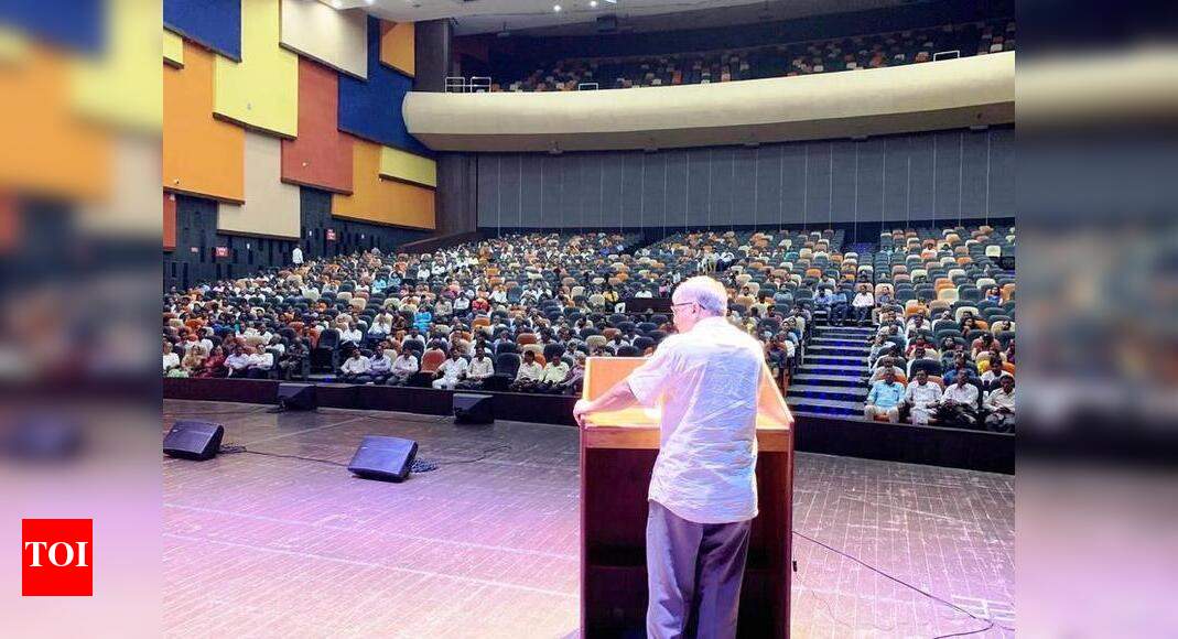 NMC spent Rs7cr on Suresh Bhat hall, earned Rs3cr revenue in 5yrs ...