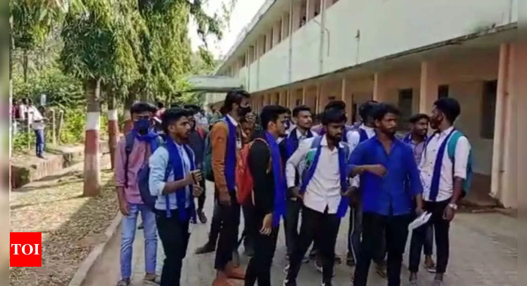 Karnataka: Dalit students sport blue scarves