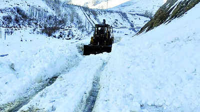Arunachal avalanche: Bodies of 7 missing soldiers found