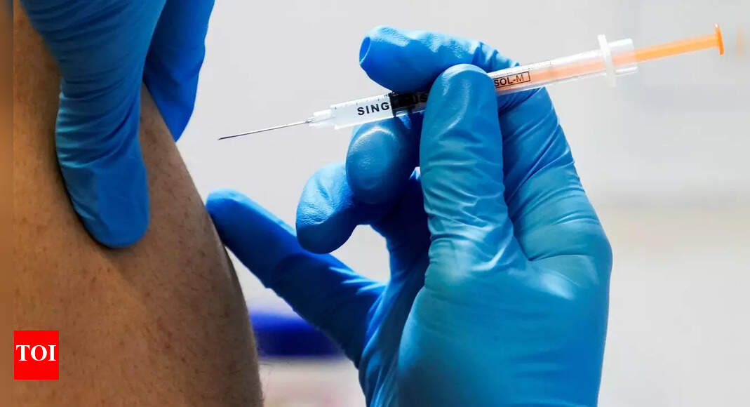 Covid live: Weekly average toll dips for 3rd day in row