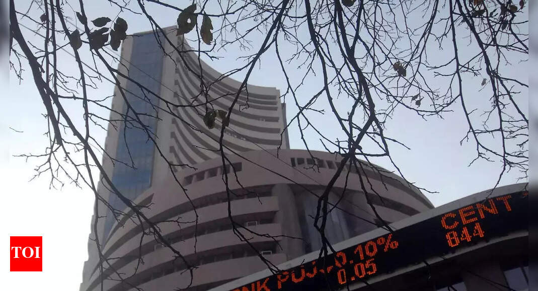 Live: RBI keeps repo rate unchanged at 4%; maintains accommodative stance