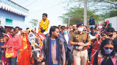 Rajasthan: Bundi Dalit groom rides horse as people greet with garlands