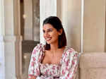 Jasprit Bumrah's wife Sanjana Ganesan's stylish pictures echo sophistication
