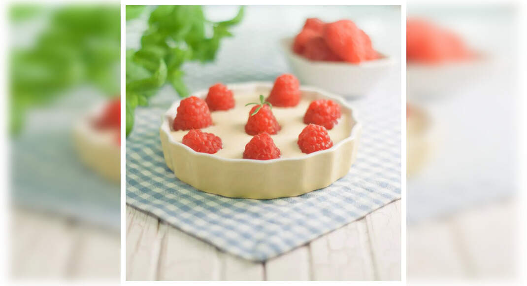 White Chocolate Moussse Recipe: How to Make White Chocolate Moussse Recipe | Homemade White Chocolat