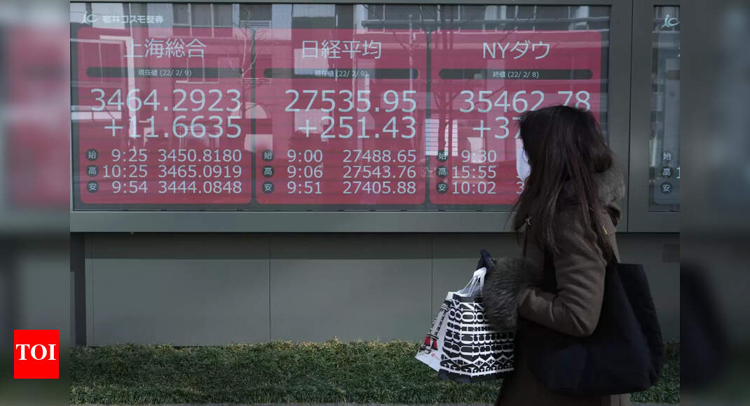 Asian markets drop on Fed rate fears as US inflation rages - Times of India