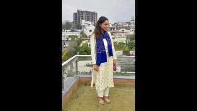 In Lansdowne, beauty queen in close fight with 2-time MLA