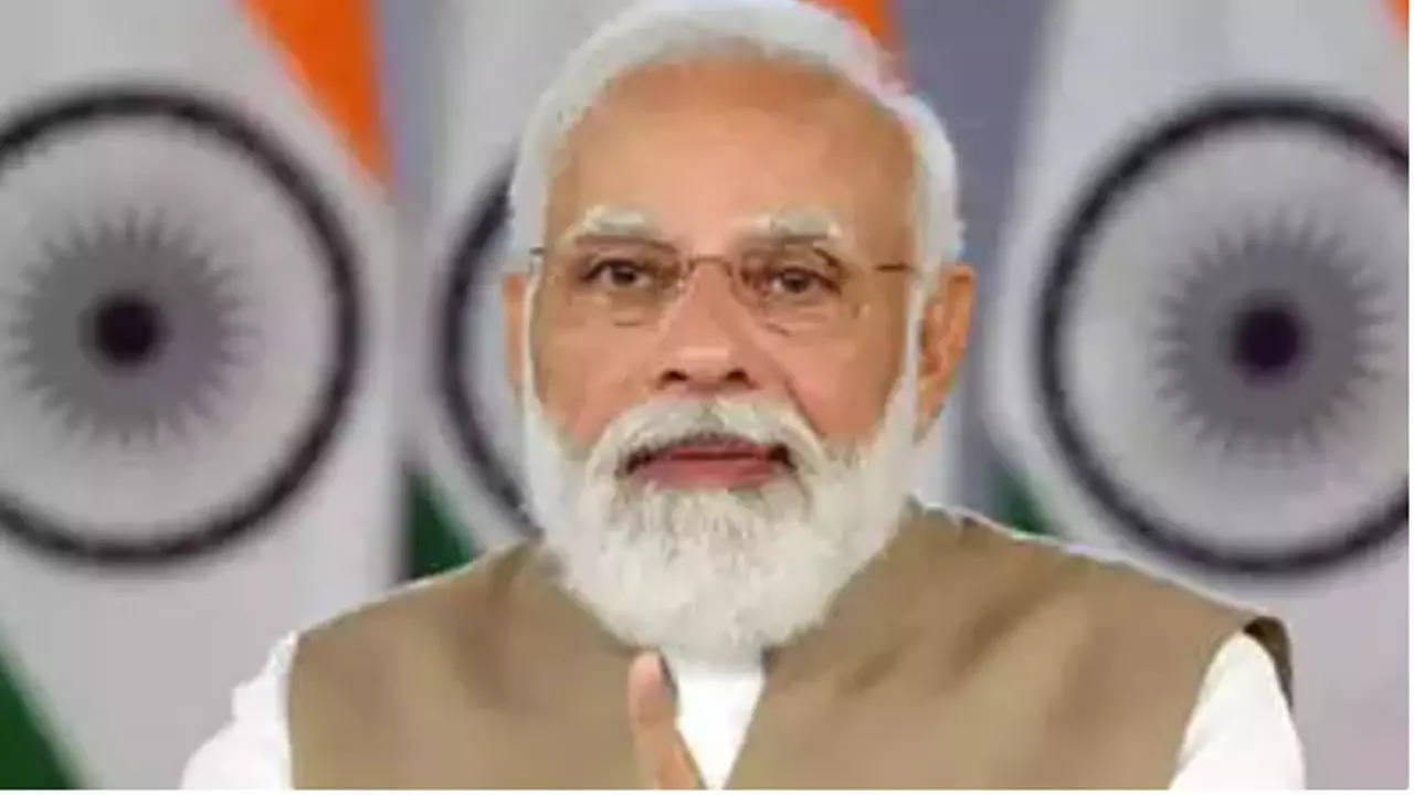 Amazing medium to connect people: PM Modi on World Radio Day 