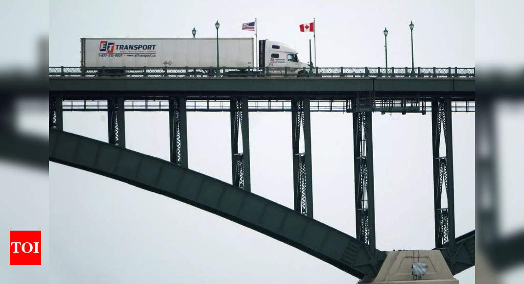 Blockaded US-Canada border crossing re-opens to normal traffic – Times of India