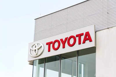 Toyota expands electric car parts production at 2 US plants