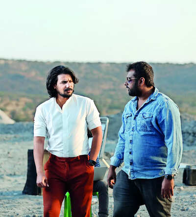 Simple Suni shelves big-bucks film for a romance