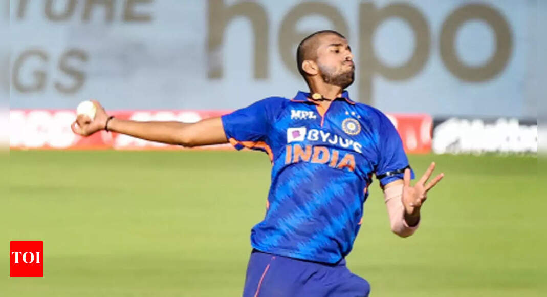 Sundar ruled out of WI T20Is after suffering hamstring strain