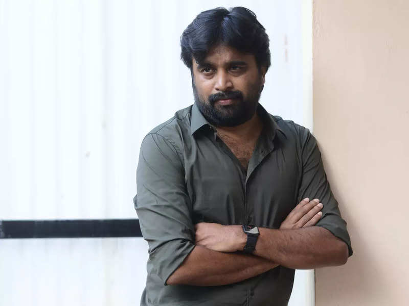 Sasikumar to portray a character with grey shades in this travel-based ...