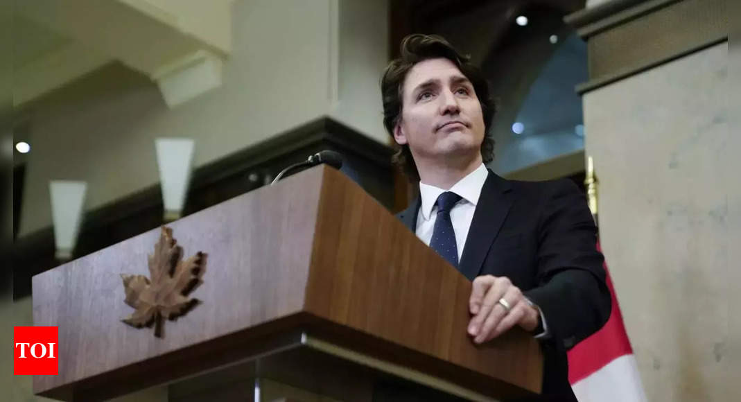 Justin Trudeau: 캐나다 총리 Trudeau는 캐나다에서 트럭 운전사들의 시위를 진압하기 위해 긴급 권한을 사용하기 위해 서두르다 |  세계 뉴스