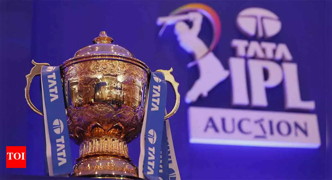 SWOT analysis of the 10 IPL teams