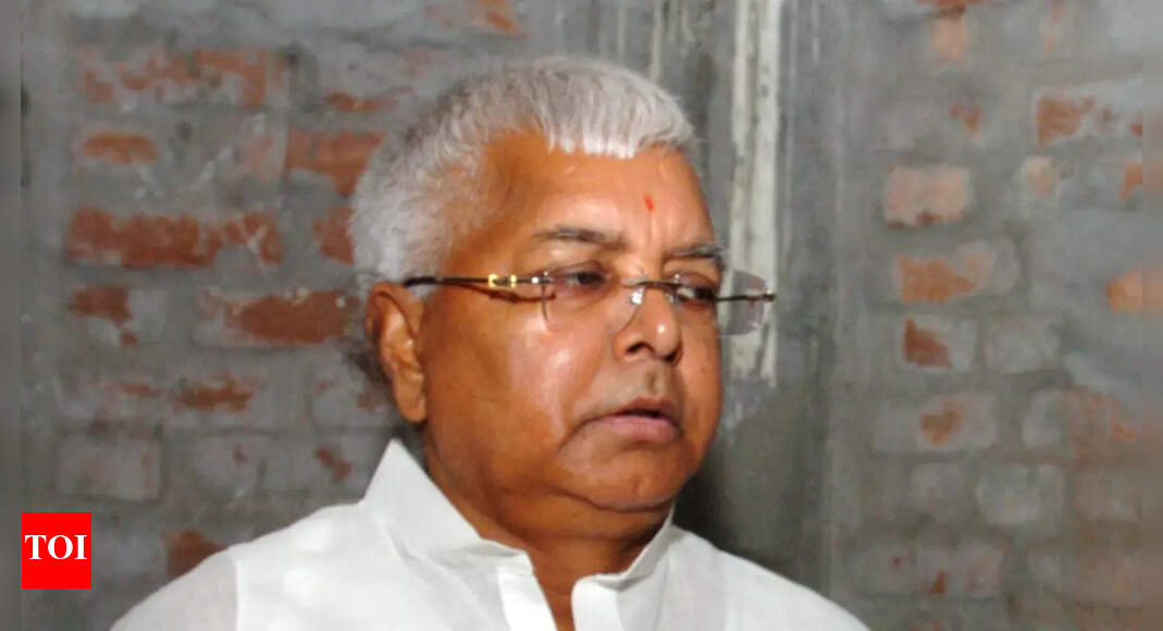 Special CBI court convicts Lalu in Rs 139cr fodder case