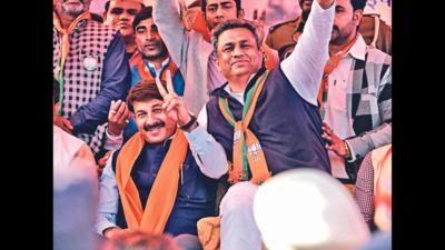Poll appeals take on Bhojpuri hue as Manoj Tiwari woos voters in Mohali