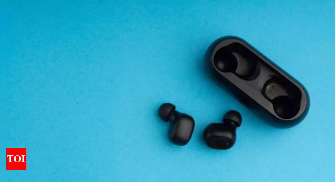 Boat emerges the leader as Indian brands dominate wireless earbuds market – Times of India