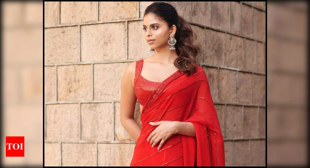Shah Rukh Khan’s daughter Suhana Khan makes heads turn as she stuns in a red saree – Times of India