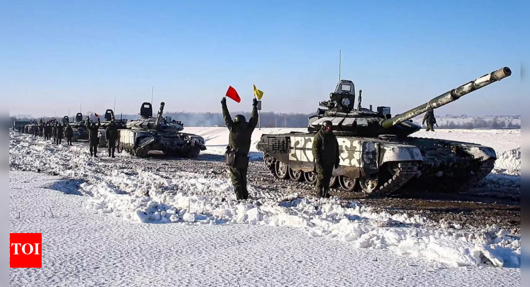 Hopes rise of de-escalation in Ukraine after Russian pull back