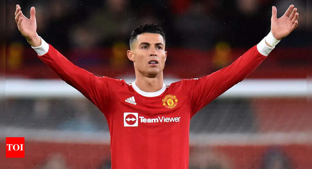 Cristiano Ronaldo strikes as Manchester United climb back into top four | Football News – Times of India