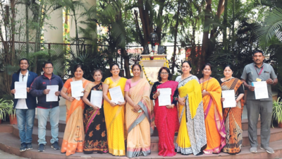Pune: Fifth annual Guruvarya Awards felicitate educators in Pimpri school