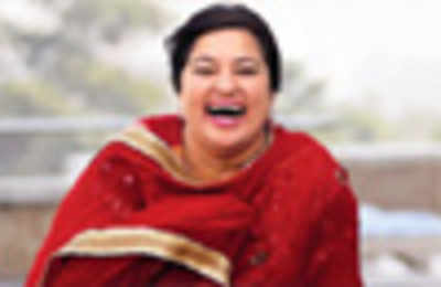 Dolly Bindra to do a Munni and Sheila