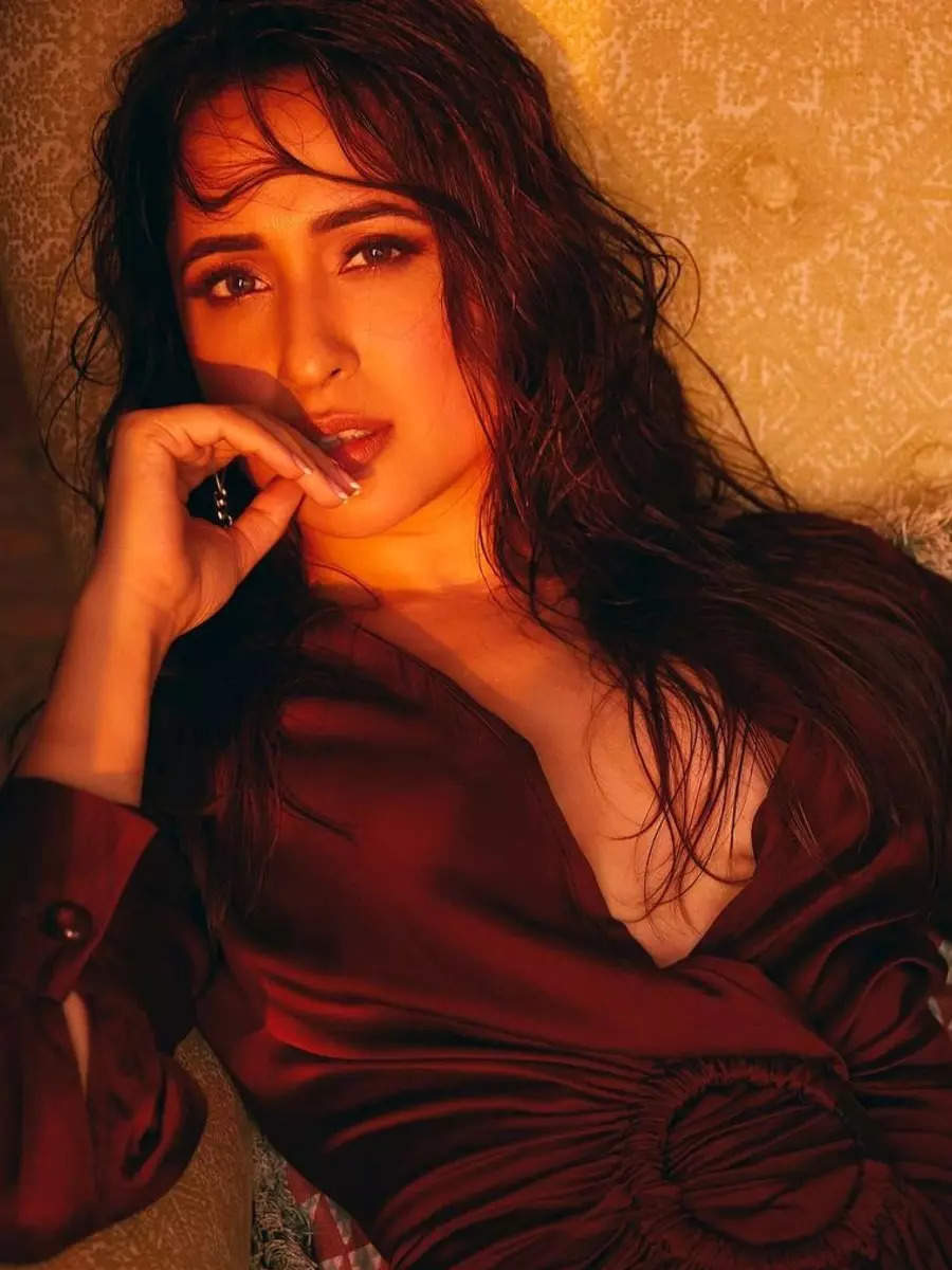 10 times Son of India actress Pragya Jaiswal looked drop-dead-gorgeous