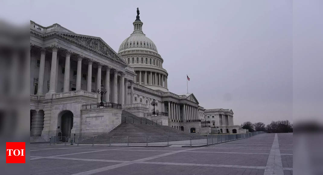 US Congress temporarily avoids government shutdown – Times of India