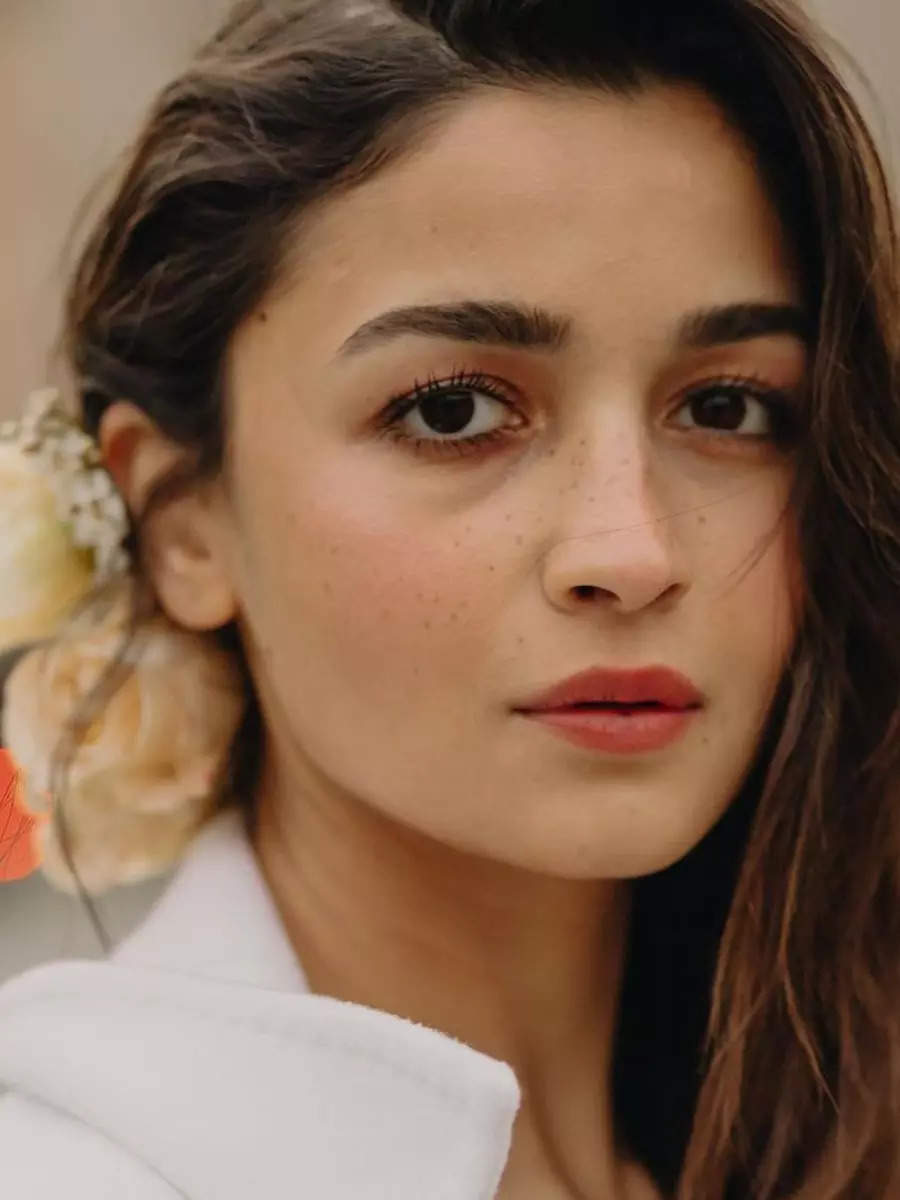 Alia Bhatt is a vision in white: Here’s proof
