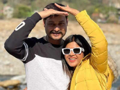 Khushi Shah enjoys a quick get-away with her husband in Darjeeling