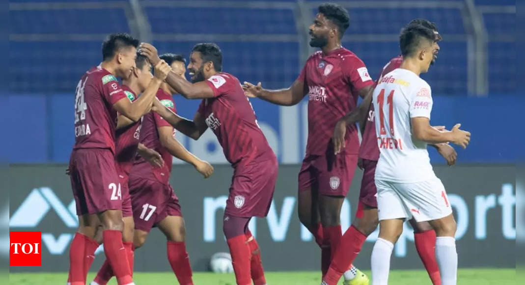 ISL: NorthEast United dent Bengaluru’s top-four hopes with 2-1 win | Football News – Times of India