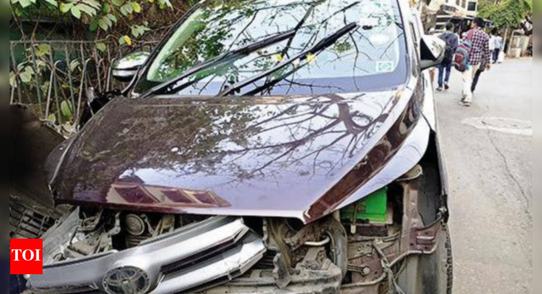 Schoolkid Among 8 Injured In Flyover Accidents | Kolkata News - The ...