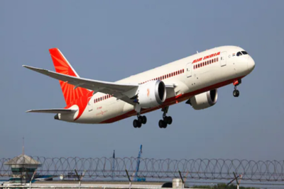 Storm Eunice whips UK, but Air India pilots pull off a landing at Heathrow