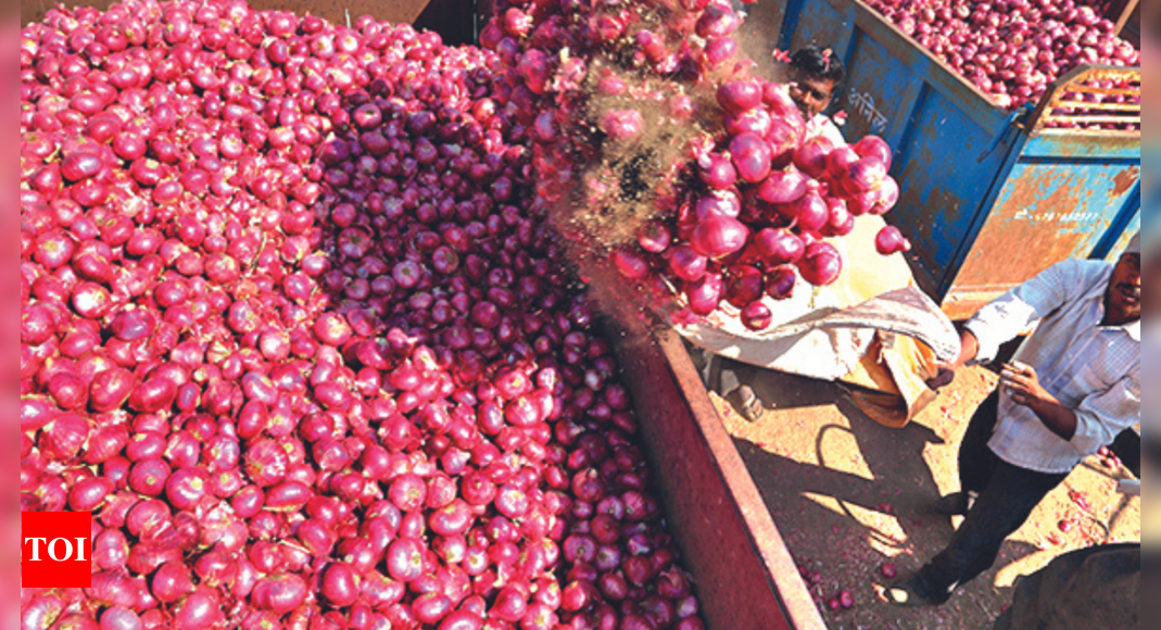 Maharashtra's onion exports dip 35% last year | Nashik News - Times of ...