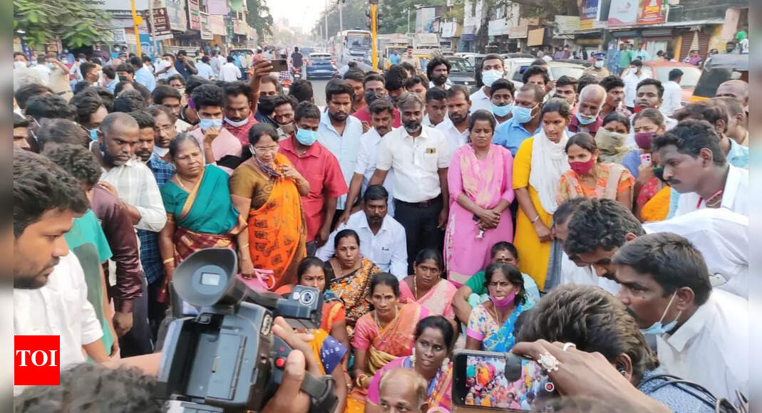 Tamil Nadu urban local body polls: Gang ransacks polling booth in ...