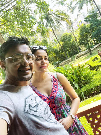 Sayantani-Indranil ring in first anniversary in Goa